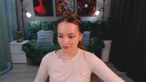 MelanieAlves online show from April 4, 2:38 pm