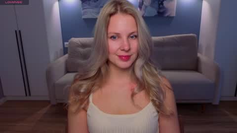 Melanie Bennett online show from April 25, 6:27 am