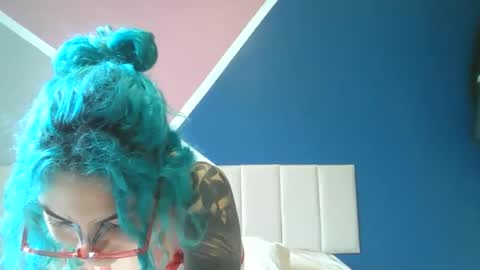 Snapshot of melaniefairy chatting on October 18, 6:53 pm Melanie online show from October 18, 6:53 pm