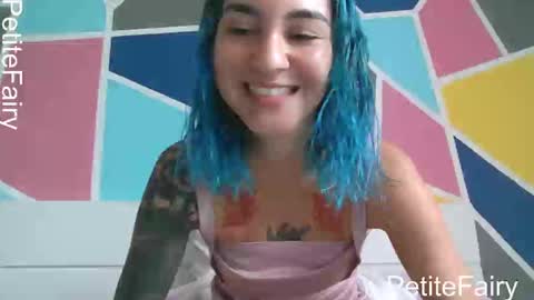 Snapshot of melaniefairy chatting on February 17, 7:01 pm Melanie online show from February 17, 7:01 pm