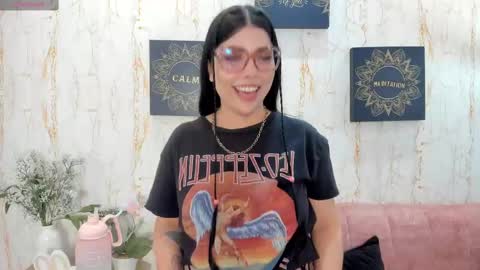 Snapshot of melaniegrayx chatting on March 7, 3:28 pm melaniegrayx online show from March 7, 3:28 pm