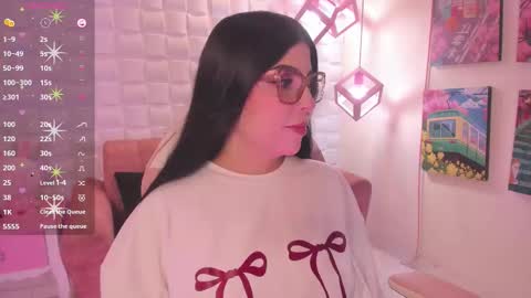 Snapshot of melaniegrayx chatting on October 7, 2:21 pm melaniegrayx online show from October 7, 2:21 pm