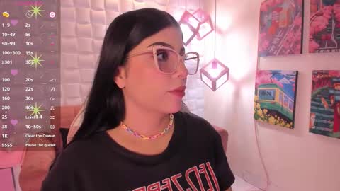 Snapshot of melaniegrayx chatting on October 20, 2:20 pm melaniegrayx online show from October 20, 2:20 pm