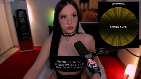 Melanie  online show from February 28, 7:35 pm