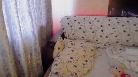 Melanie Milena online show from February 7, 9:37 am