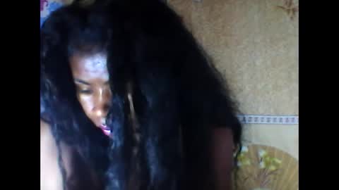 Snapshot of melanih chatting on February 9, 5:19 am melanih online show from February 9, 5:19 am