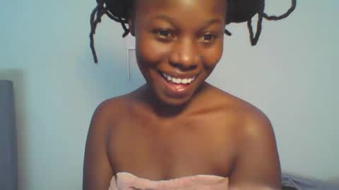 Snapshot of melanin_sassy96 chatting on January 12, 12:23 pm bad lil shawry online show from January 12, 12:23 pm