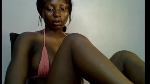 Snapshot of melanine_floral chatting on February 6, 8:39 am Praiz online show from February 6, 8:39 am