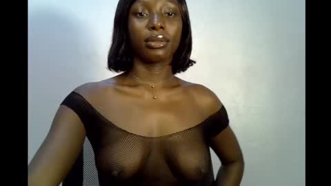 Snapshot of melanine_floral chatting on March 3, 10:42 am Praiz online show from March 3, 10:42 am