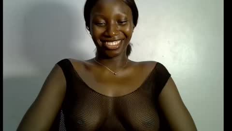 Snapshot of melanine_floral chatting on February 14, 6:51 pm Praiz online show from February 14, 6:51 pm