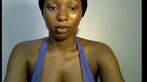 Snapshot of melanine_floral chatting on February 10, 8:20 am Praiz online show from February 10, 8:20 am