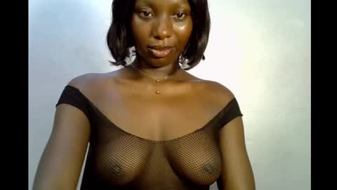 Snapshot of melanine_floral chatting on March 1, 7:15 pm Praiz online show from March 1, 7:15 pm