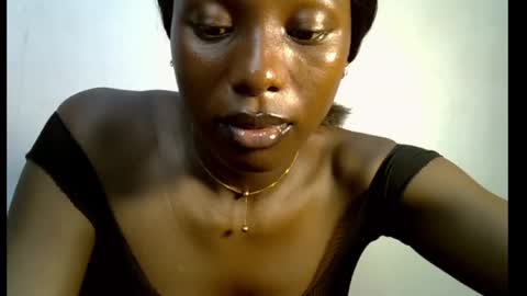 Snapshot of melanine_floral chatting on February 18, 5:00 pm Praiz online show from February 18, 5:00 pm