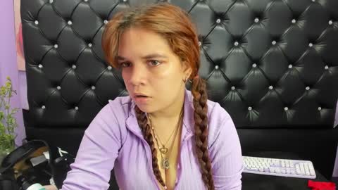 Snapshot of melanyanal_ chatting on October 11, 6:32 pm MelanyAnal online show from October 11, 6:32 pm