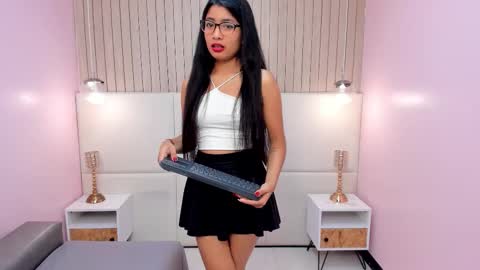 Melany online show from January 7, 7:28 pm