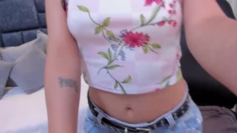 melina_voss online show from April 24, 5:32 am