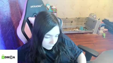 melisanilson online show from April 22, 11:35 pm