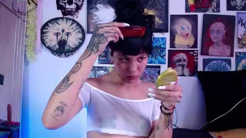 Melisa Velvet     online show from April 15, 7:47 pm