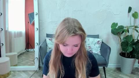 Snapshot of melissa_199 chatting on September 27, 8:21 am Sophia online show from September 27, 8:21 am