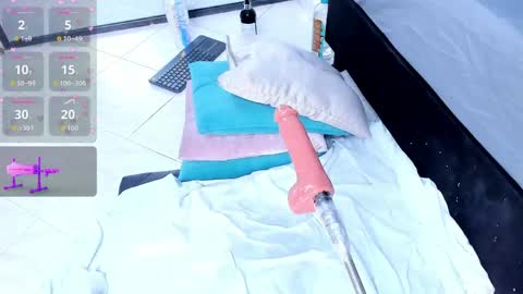 melissa_23_ online show from April 25, 1:41 pm