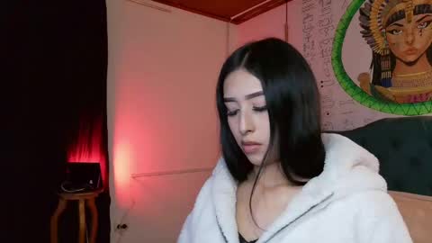 michell online show from April 21, 2:51 am