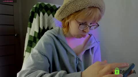 Melissa online show from April 24, 10:45 pm