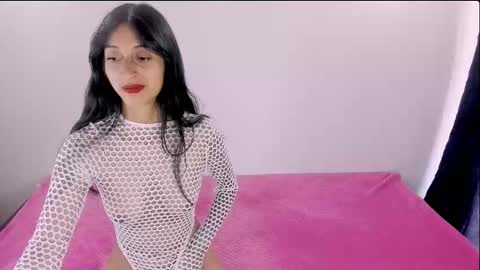 Snapshot of melissa_white19 chatting on October 7, 9:30 pm melissa online show from October 7, 9:30 pm