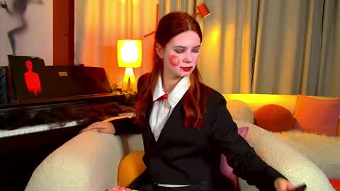 Melissa online show from October 29, 8:33 pm