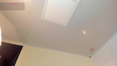    online show from April 27, 7:55 pm