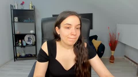 melissawiliam online show from April 15, 11:00 am