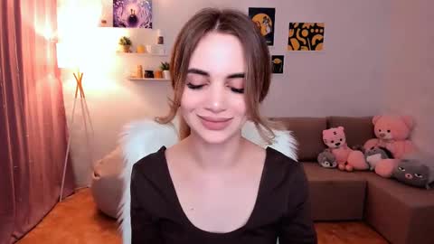 Snapshot of mellifluoustess chatting on March 5, 8:33 pm Tessa online show from March 5, 8:33 pm