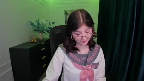 mellsawertyq online show from September 23, 11:41 am