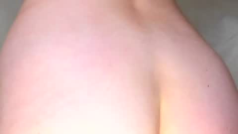 MelMooon online show from July 4, 10:05 pm