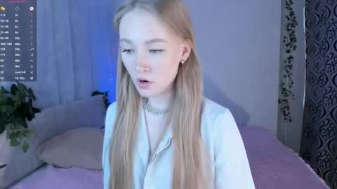 melodievejar online show from March 2, 7:15 am