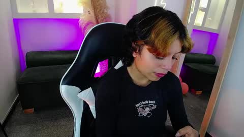 melody701583as online show from April 27, 1:08 pm