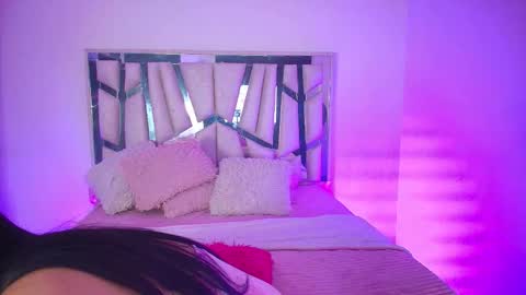    online show from January 5, 5:27 pm