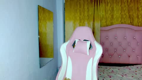 melody_tarly online show from May 29, 7:28 am