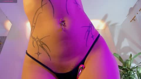 melodylanee online show from April 24, 1:03 pm