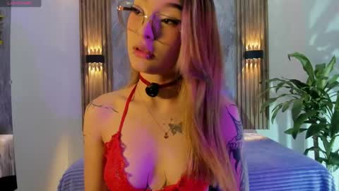 melodylanee online show from April 23, 11:17 am