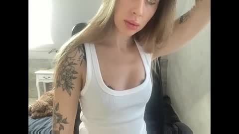 Melodie Sweet online show from January 17, 10:23 am