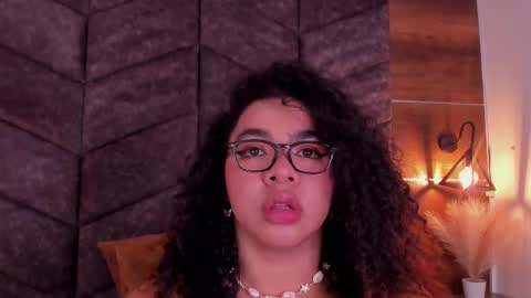  Memphis Williams  online show from March 7, 3:19 am