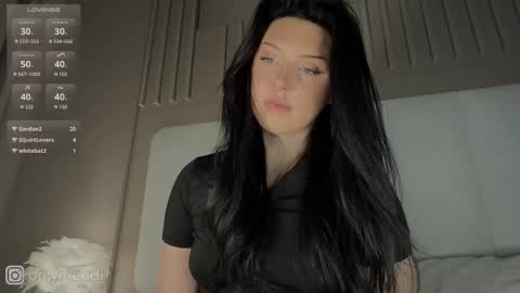 Snapshot of menndi chatting on September 26, 6:44 am menndi online show from September 26, 6:44 am