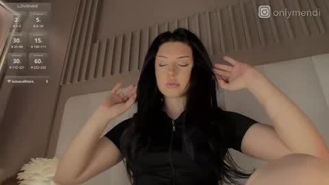 Snapshot of menndi chatting on October 31, 10:19 am menndi online show from October 31, 10:19 am