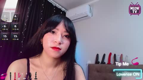 Snapshot of meowkami chatting on October 1, 1:10 am meowkami online show from October 1, 1:10 am