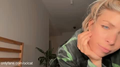 mer_kel online show from April 28, 11:41 pm