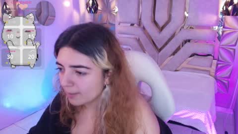 Snapshot of meraki_fraise chatting on September 15, 7:54 pm online show from September 15, 7:54 pm