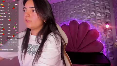 Snapshot of meraki_fraise chatting on February 20, 6:57 pm online show from February 20, 6:57 pm