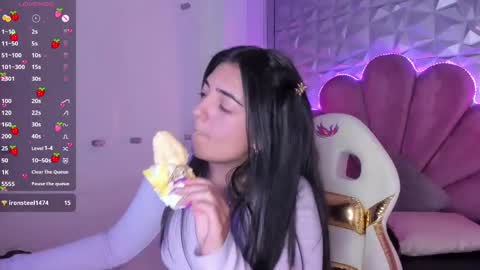Snapshot of meraki_fraise chatting on February 19, 7:05 pm online show from February 19, 7:05 pm