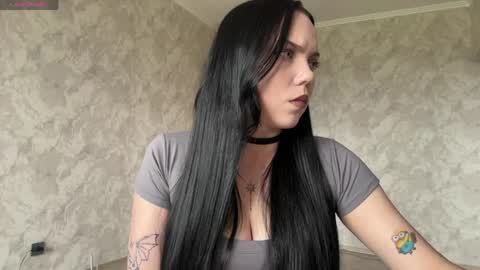 Alice online show from April 27, 12:46 pm