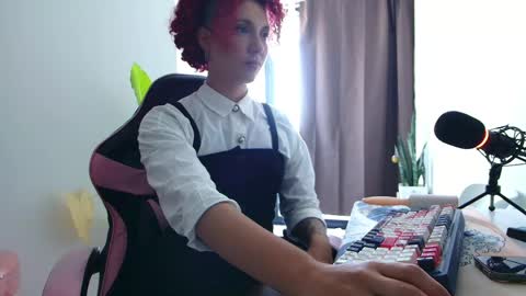 Miss Freckles online show from April 12, 6:11 pm